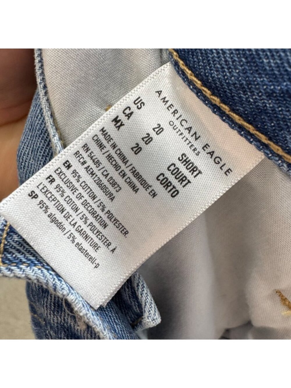 AMERICAN EAGLE cool classic high rise mom jeans size 20 Short - Picture 9 of 10
